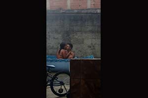 Cámara Ocultas En La Piscina Móvil