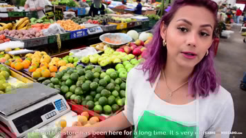 La Señorita Vende Naranjas Y Bananos