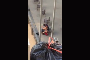 Capturados Rapando En Un Techo De La Casa