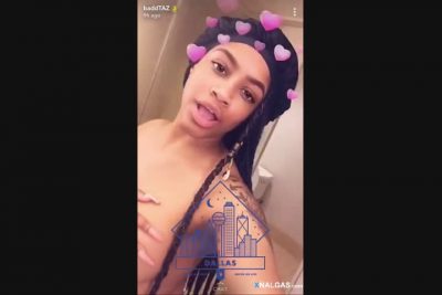 Morenas De Dallas Mostrando Su Botín