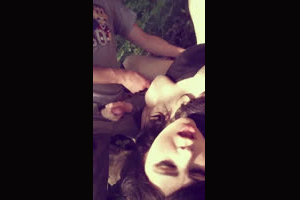 El Jardinero La Hace Corre Con Una Paja