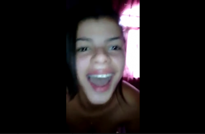 Hermosura De 18 Años Se Estrena Con Un Negro