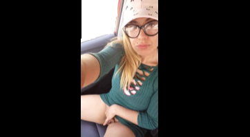 La Boricua Aprovecha Para Mostrar Su Coño Rico