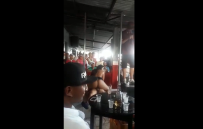 2 Venezolanas Stripper Follan En Un Colmadon
