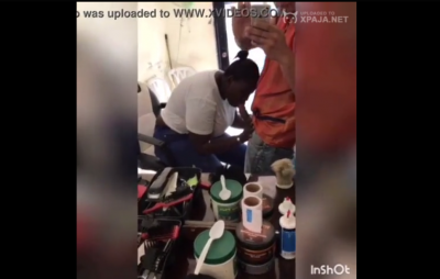 Negrota Dominicana En La Peluquería Chupando Verga