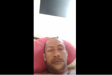 Deciden Grabarse El Momento Cuando Ella Saca Toda La Leche