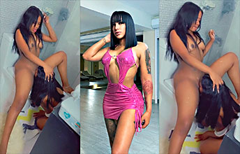 Dominicana Roxy La Leche Comiéndole El Toto A Una De Sus Amigas