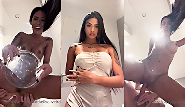 Le Sacan Las Orinas 3 Veces A Kelly Oliveira Follándola Duro