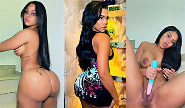 Dominicana Peny Metiéndose Un Rico Consolador Por El Toto